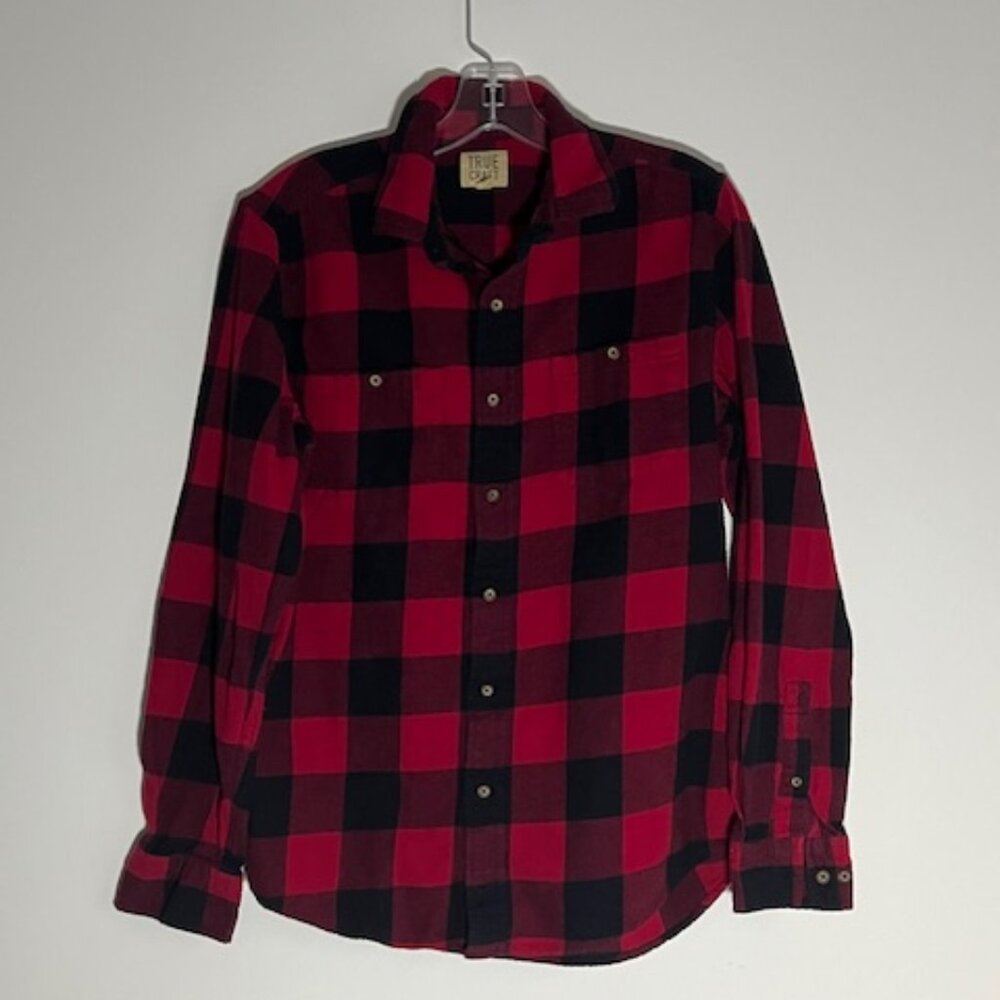 True Craft Red and Black Flannel Long Sleeve Shirt Size Medium